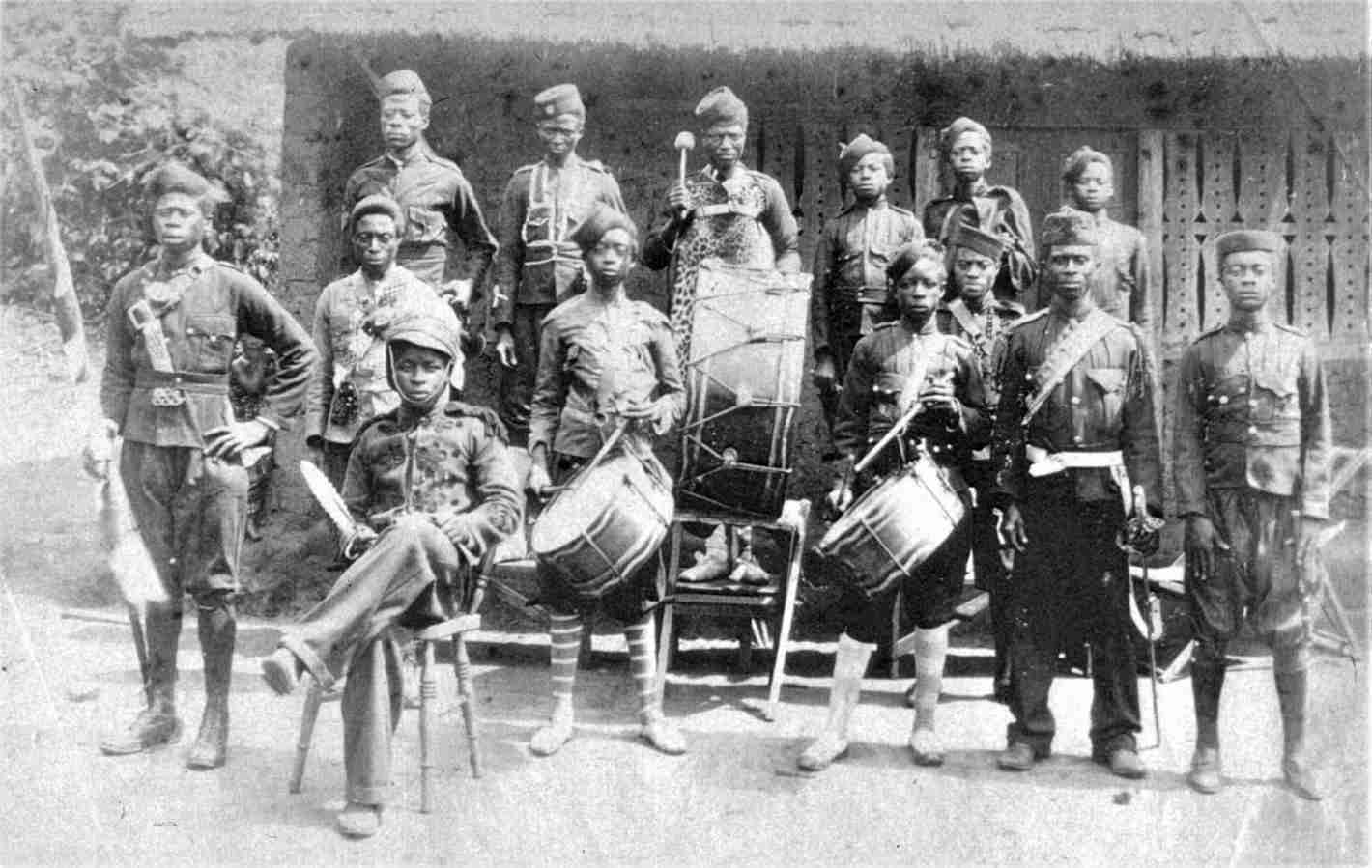 C:\Users\ataan\Pictures\AFRICA fotos Ga Adamgbe\62 adangbe Charlie Crooijmans -krobo-matakole-band-1897-8-bapmaf-archives (2).jpg